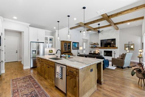 8880 Hidden Pond Street Justin TX 76247