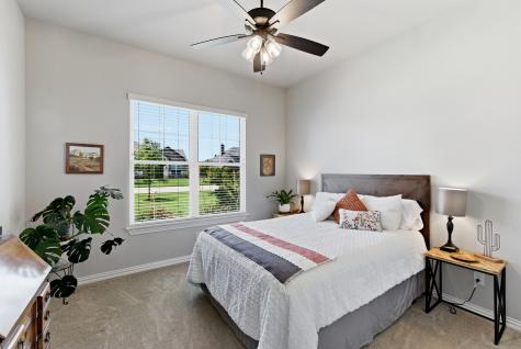 8880 Hidden Pond Street Justin TX 76247