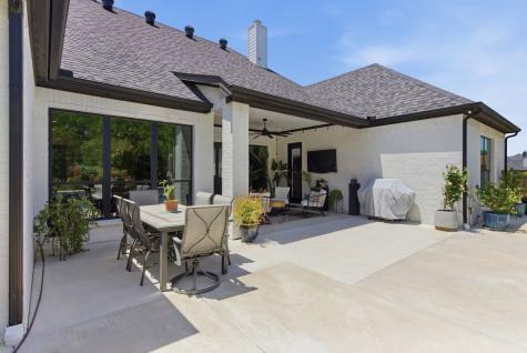 8880 Hidden Pond Street Justin TX 76247