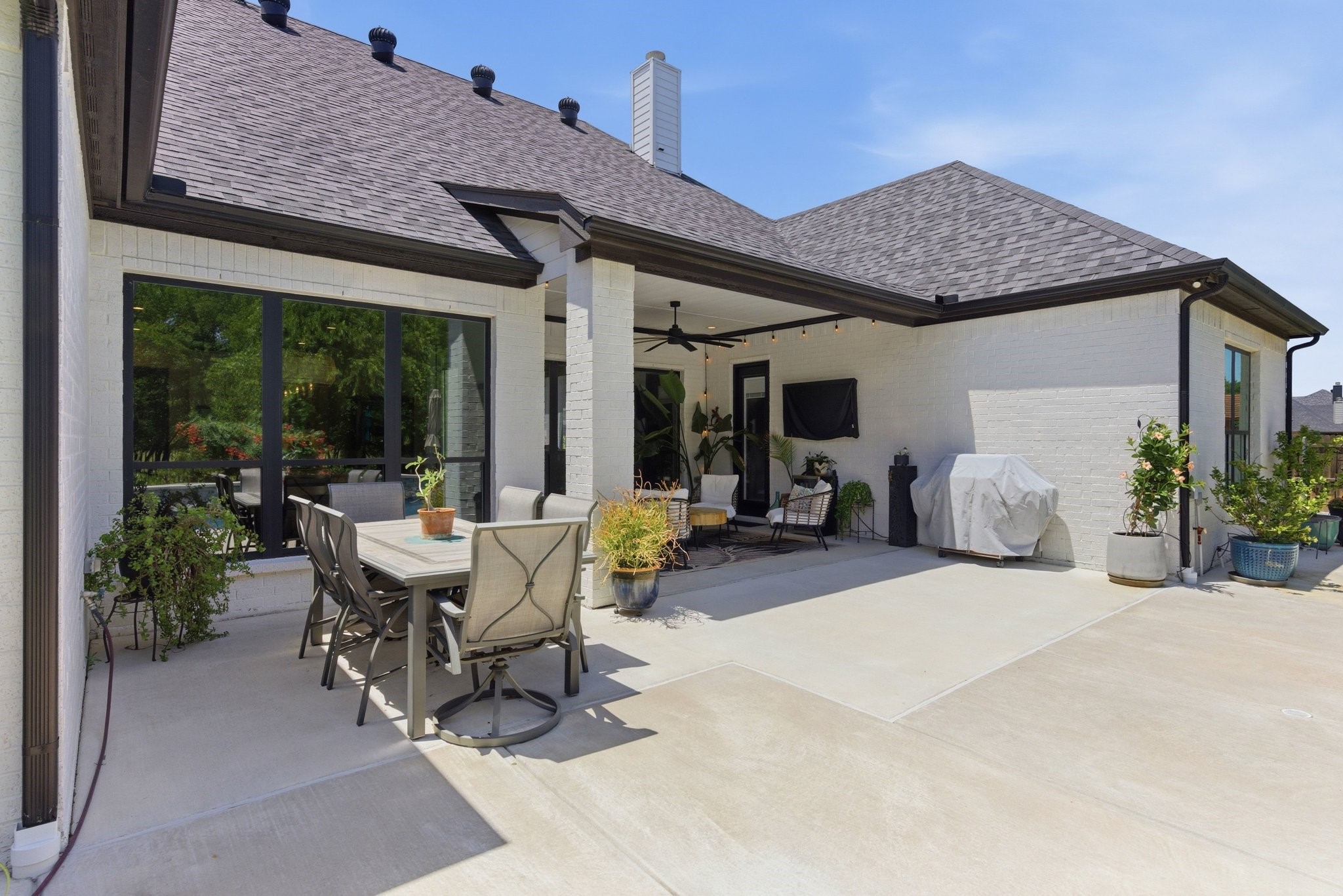 8880 Hidden Pond Street Justin TX 76247