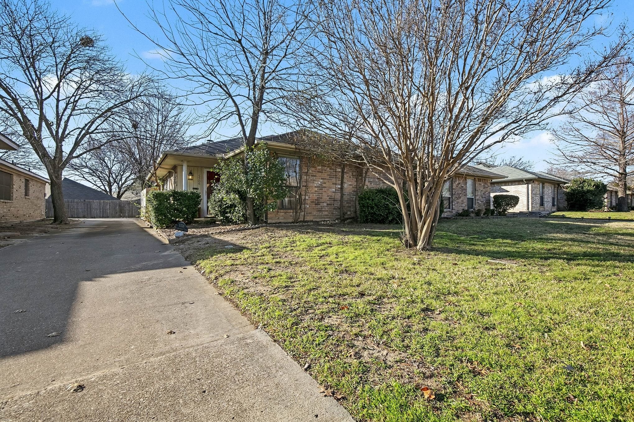 5706 Bramblewood Court Arlington TX 76017