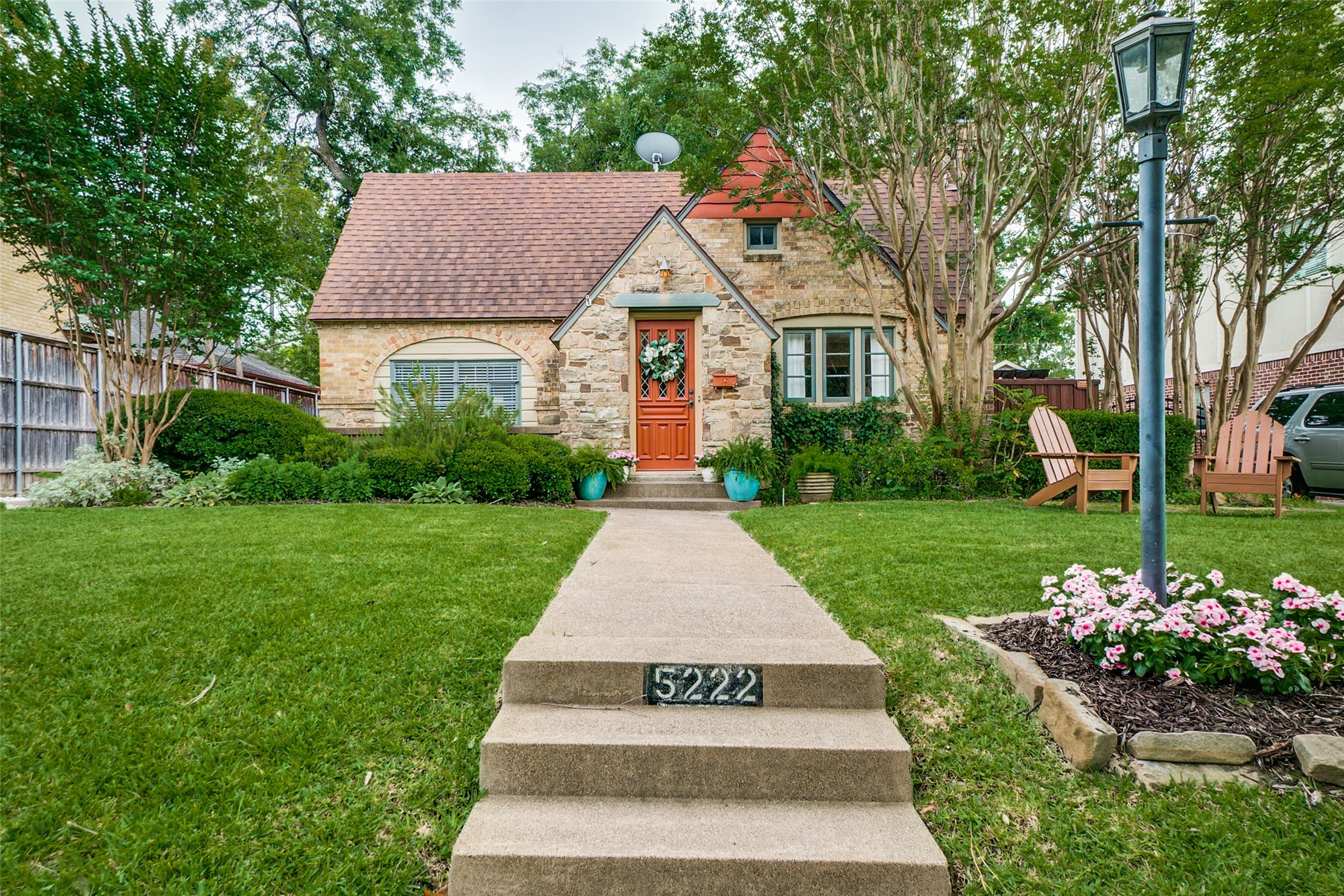 5222 Merrimac Avenue Dallas TX 75206
