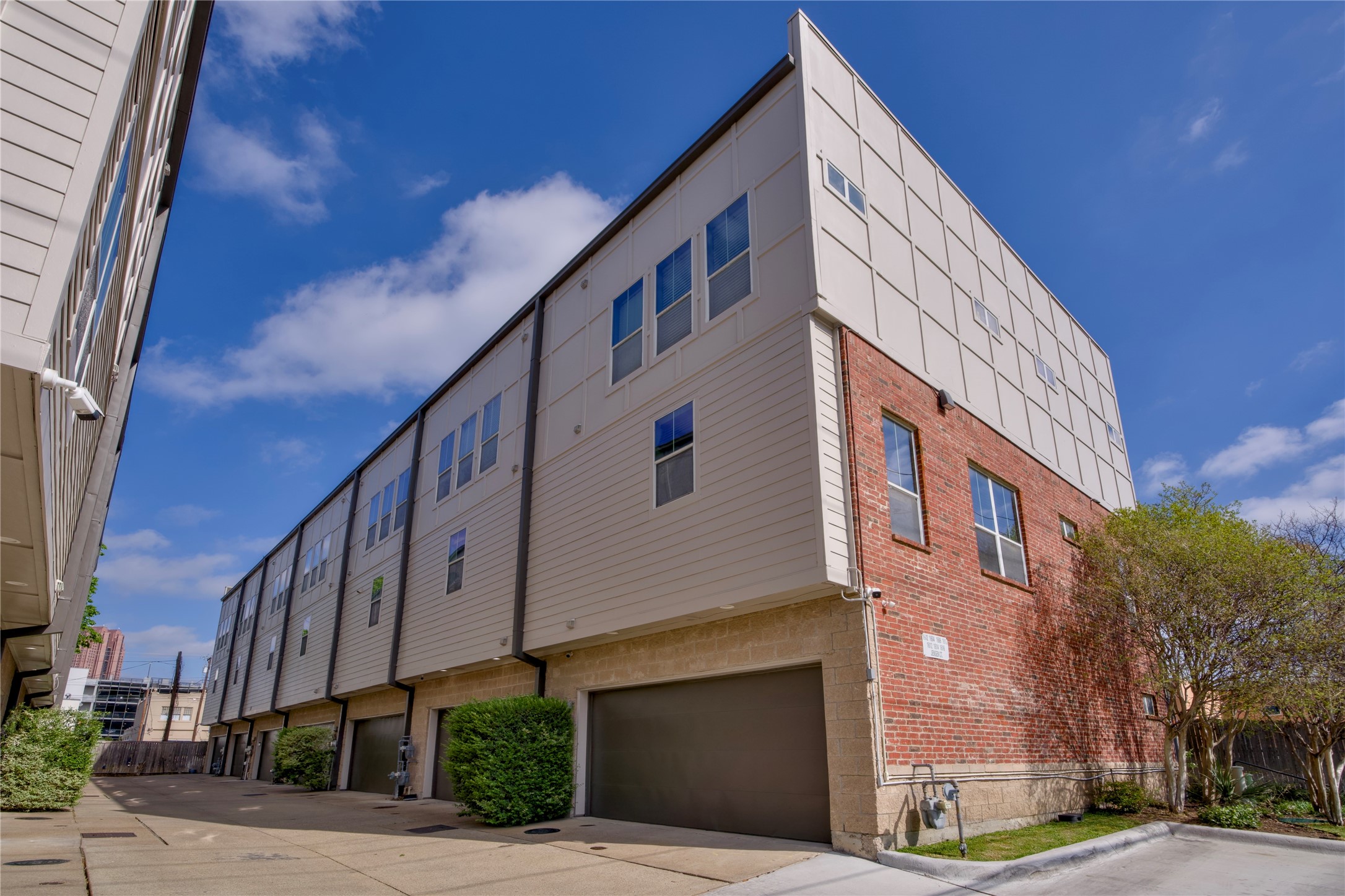 1604 Jensen Court Dallas TX 75204