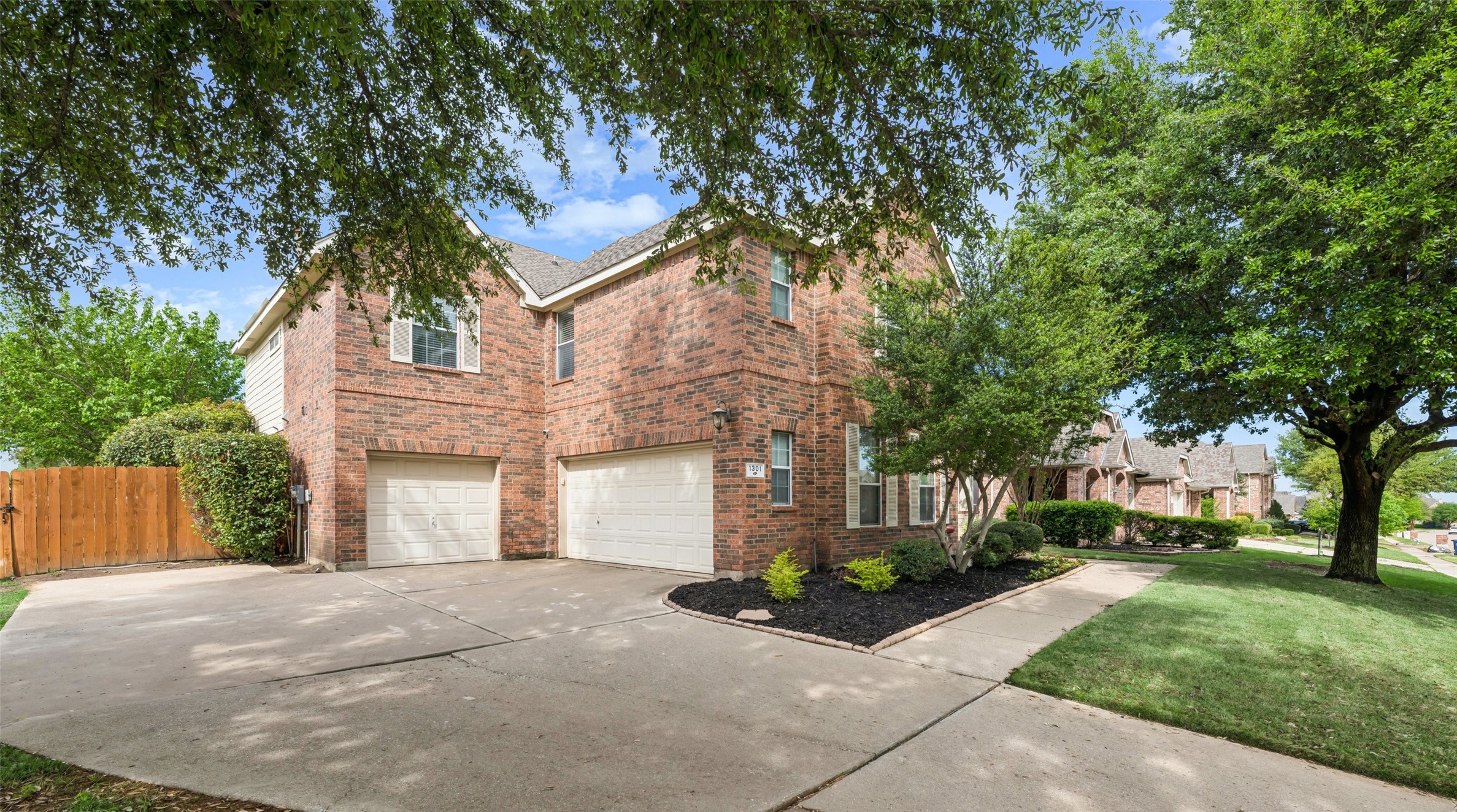 1301 Bramble Lane Mansfield TX 76063