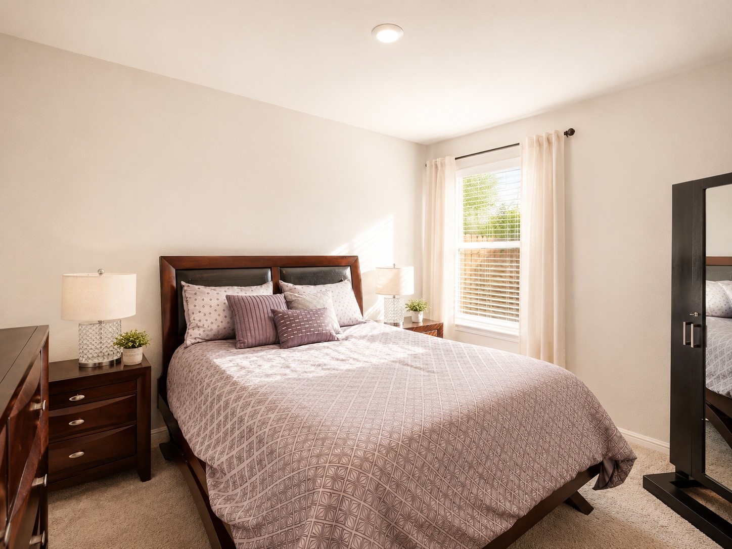 220 Abingdon Street Azle TX 76020