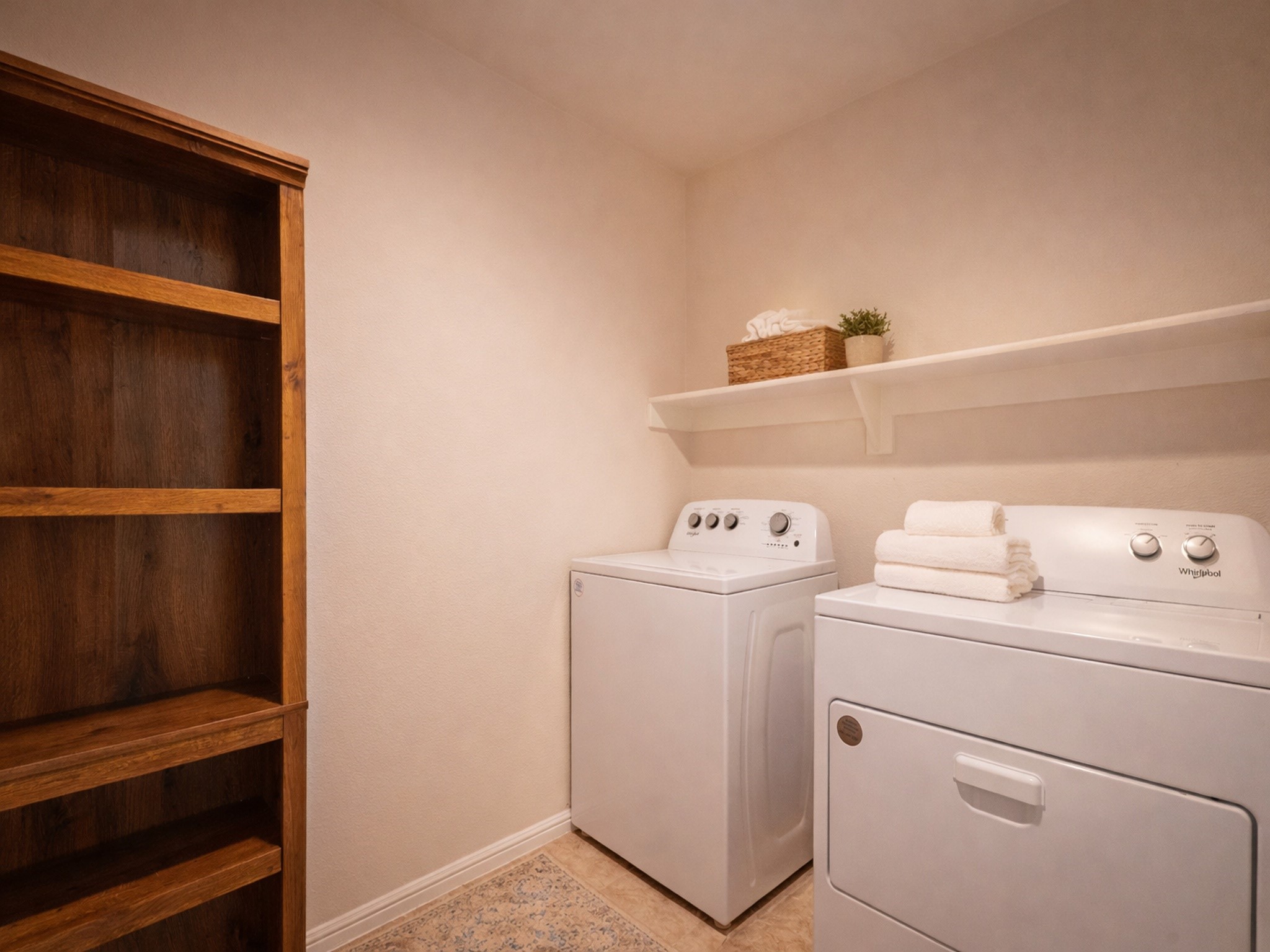 220 Abingdon Street Azle TX 76020