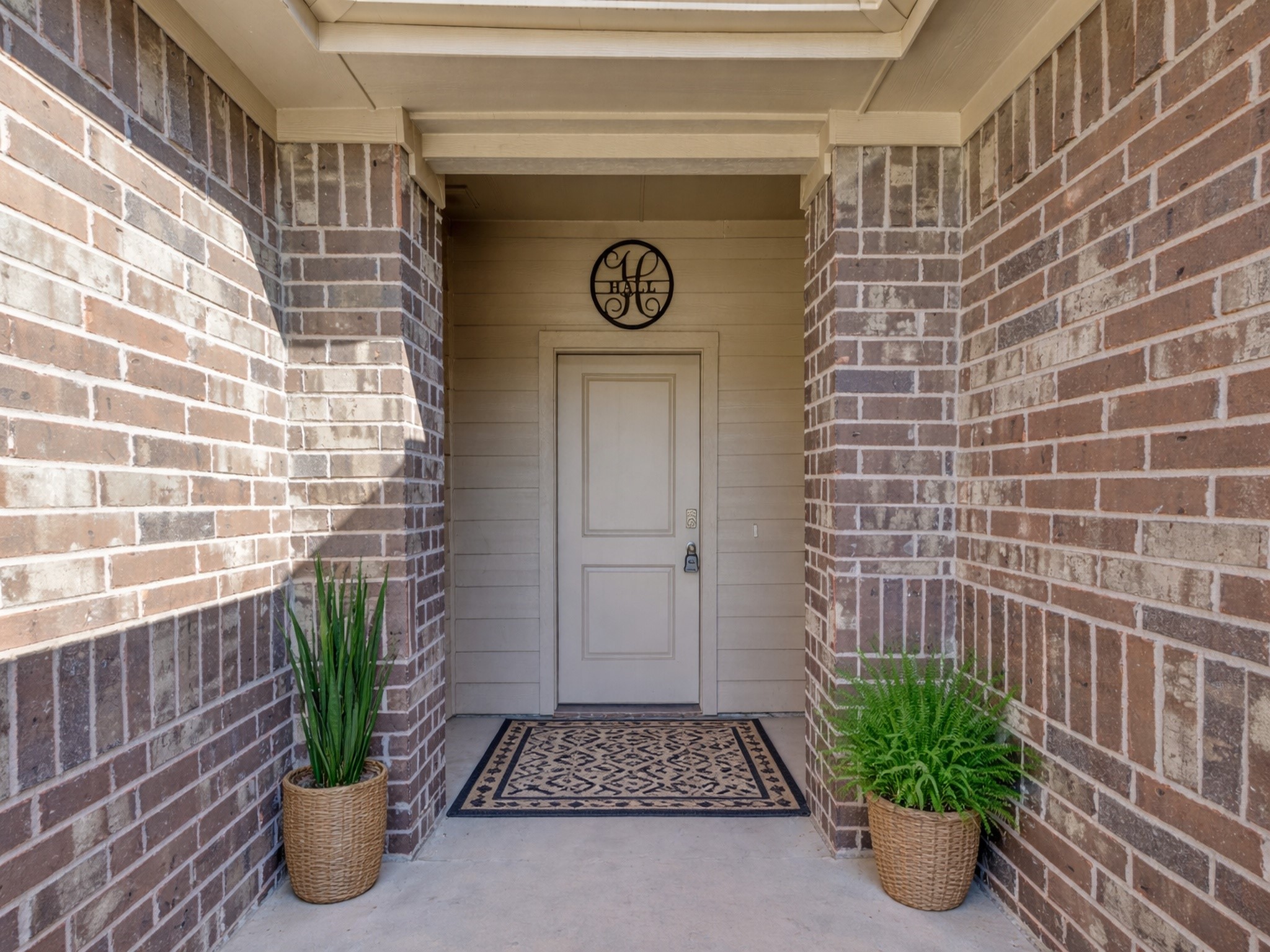 220 Abingdon Street Azle TX 76020