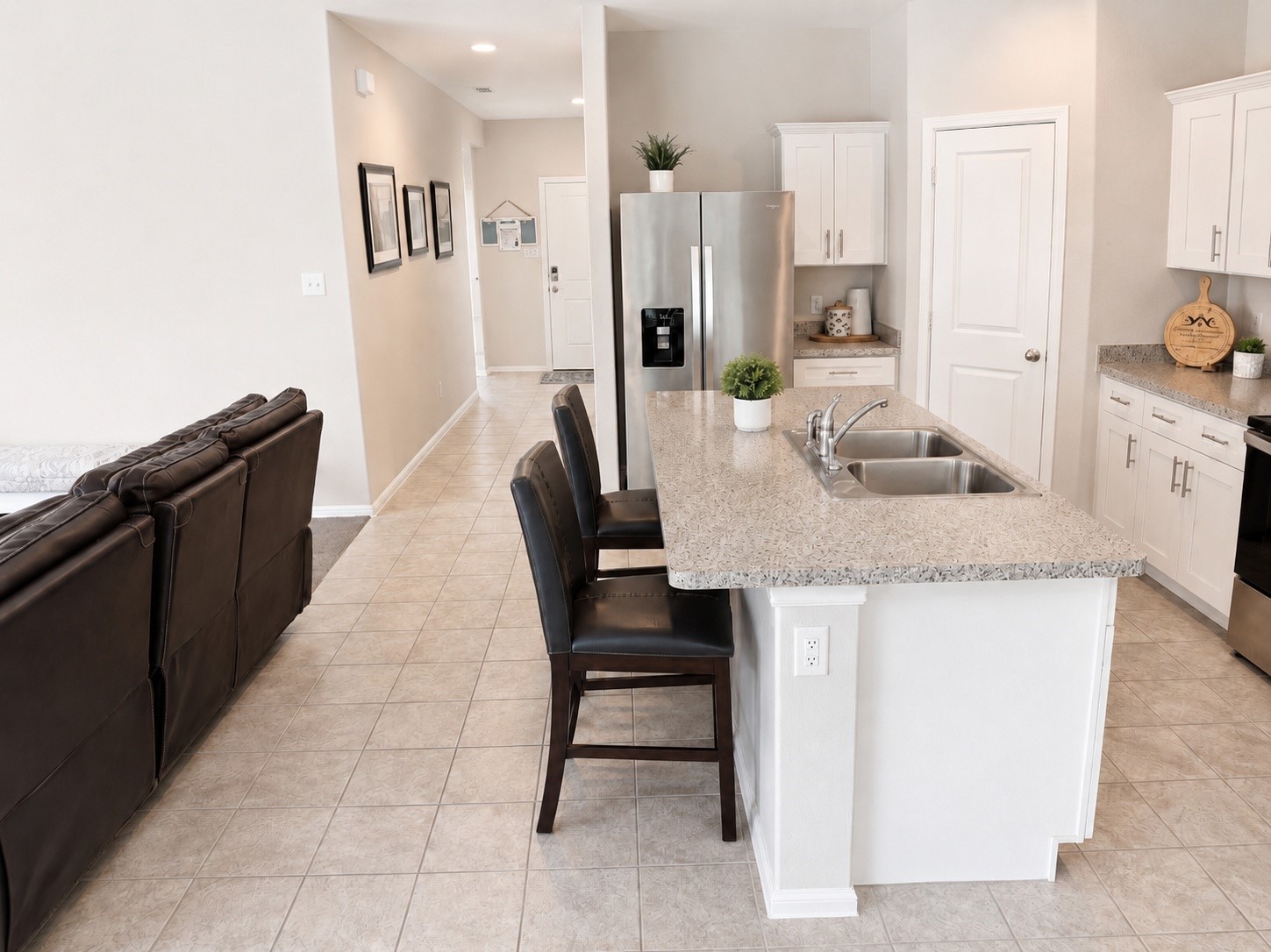 220 Abingdon Street Azle TX 76020