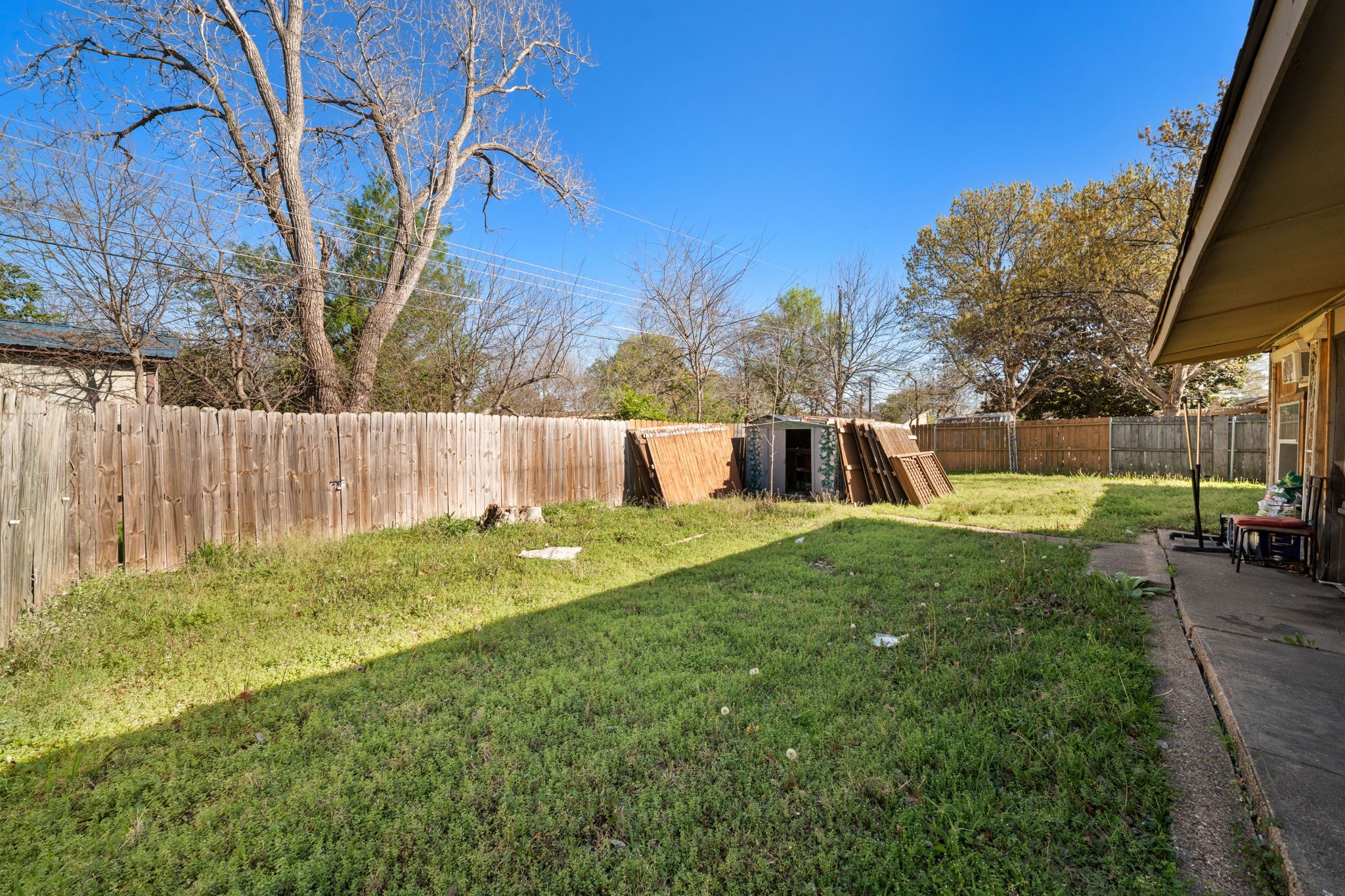 1716 John Smith Drive Irving TX 75061