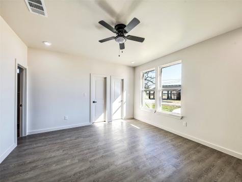 170 Half Moon Way Runaway Bay TX 76426