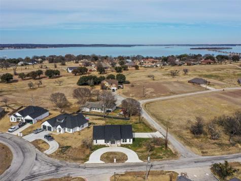 170 Half Moon Way Runaway Bay TX 76426