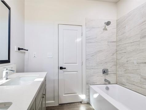 170 Half Moon Way Runaway Bay TX 76426