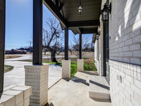 170 Half Moon Way Runaway Bay TX 76426