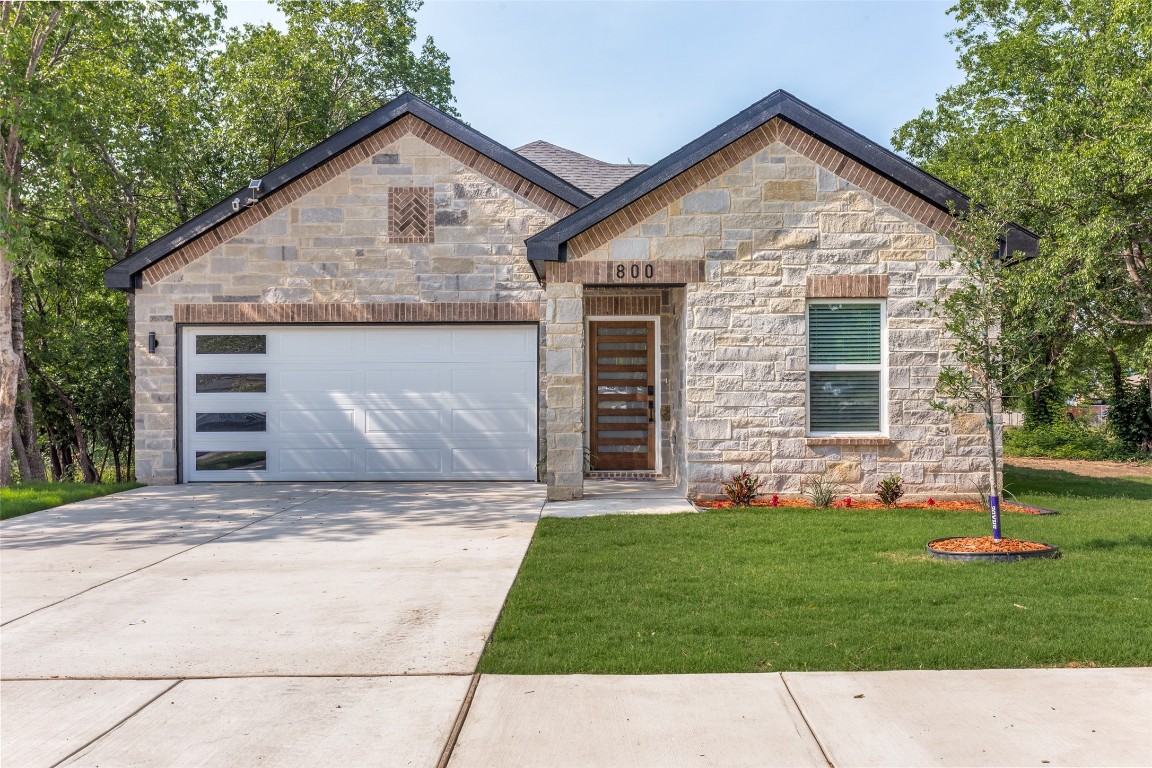 800 E Powell Avenue Fort Worth TX 76104