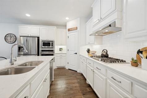 7913 Fossil Creek Trail Mckinney TX 75071