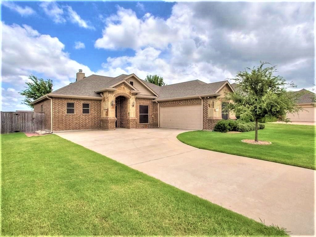 106 Winters Edge Drive Red Oak TX 75154