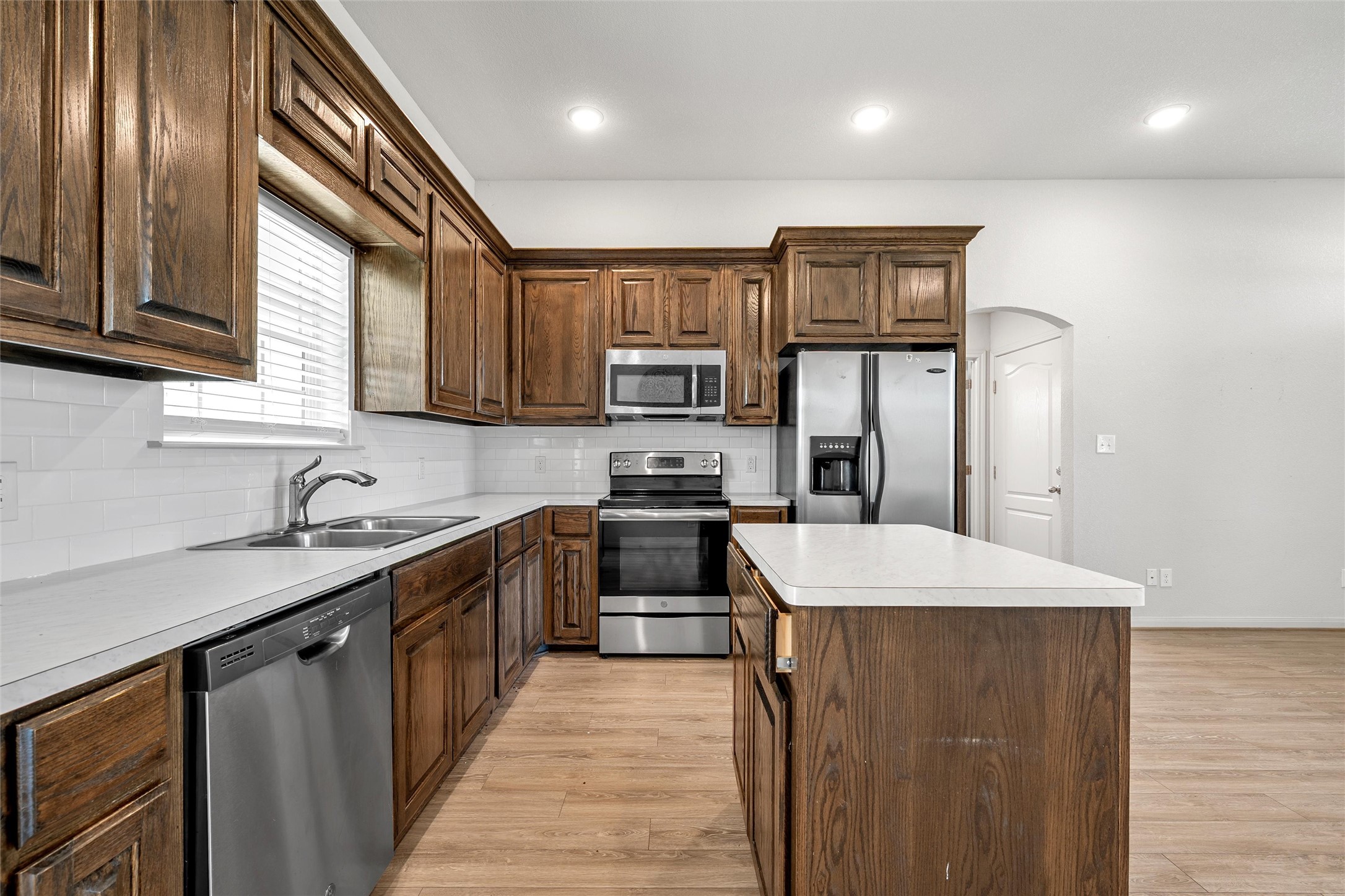 403 Broken Arrow Court Lacy Lakeview TX 76705