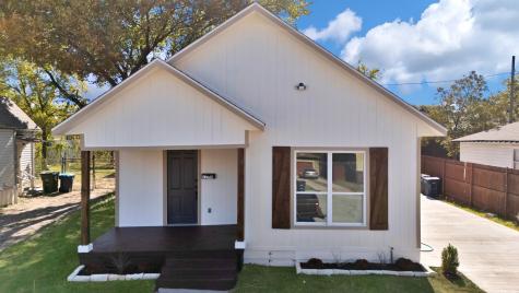 1130 E Hattie Street Fort Worth TX 76104
