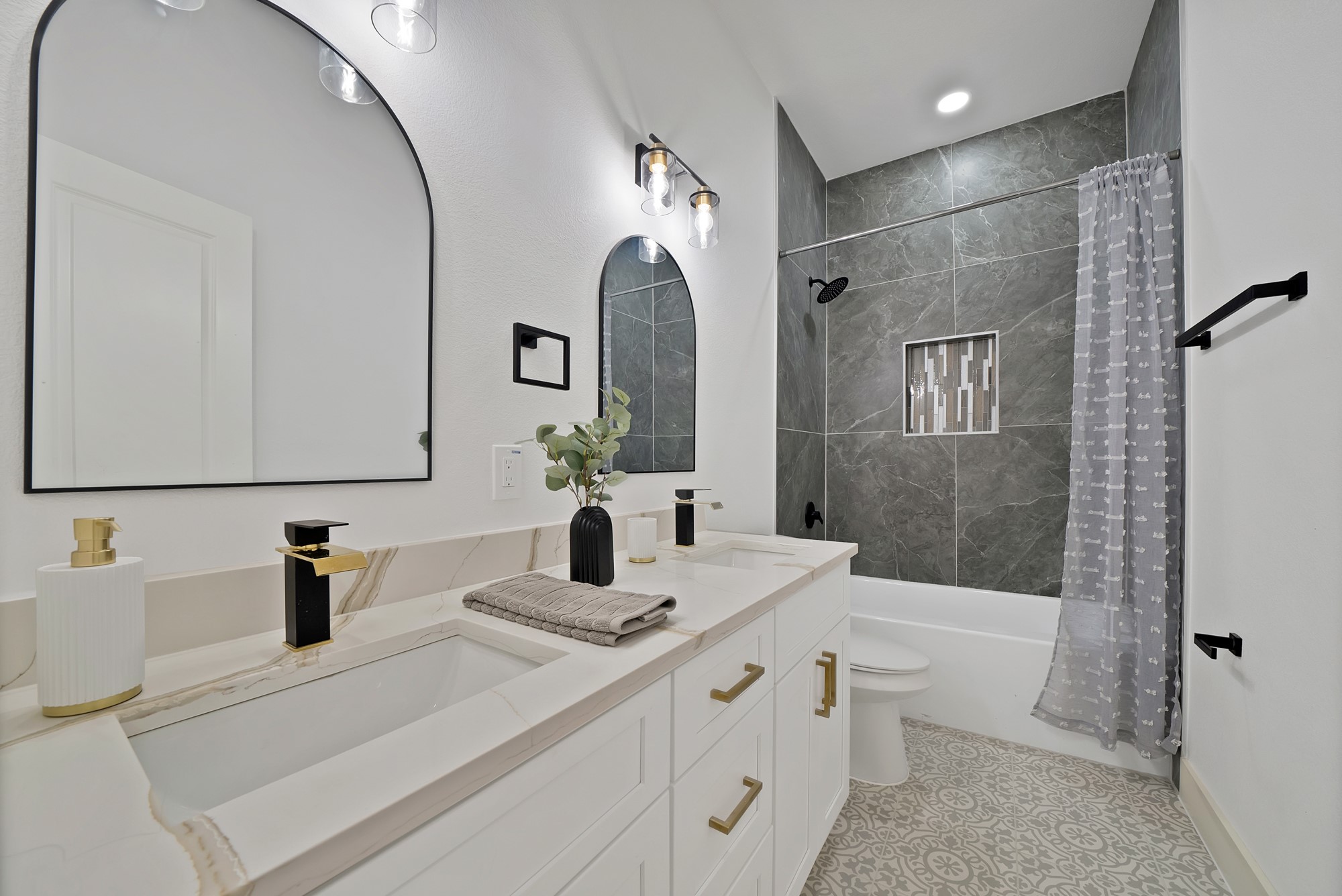 Fort Worth TX, 1130 E Hattie Street