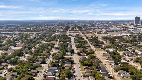 1130 E Hattie Street Fort Worth TX 76104