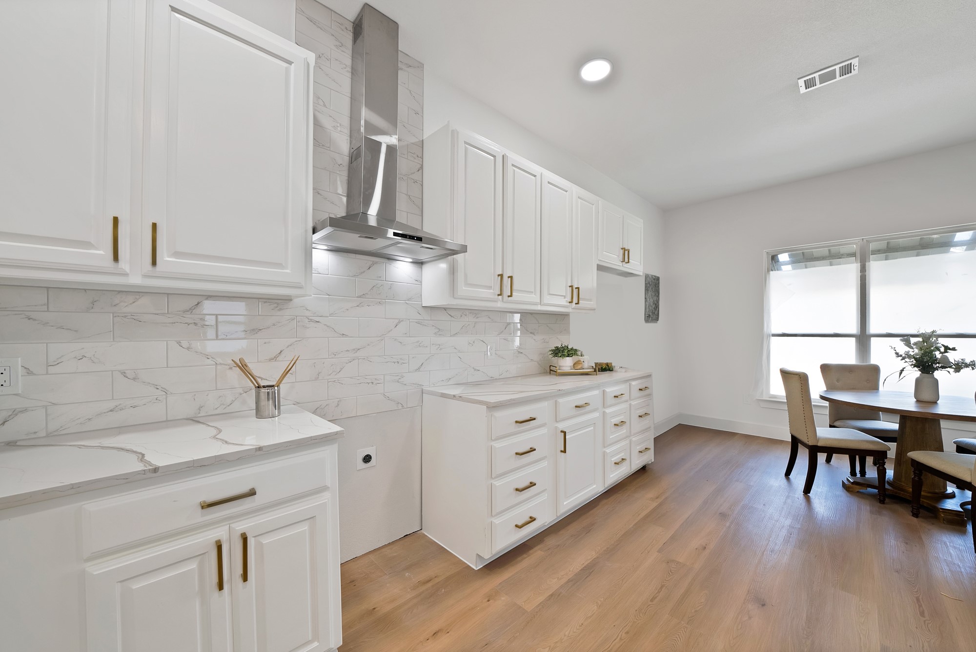 1130 E Hattie Street Fort Worth TX 76104