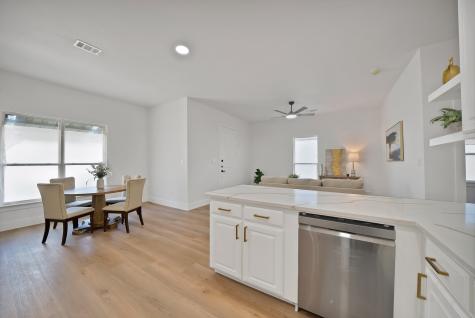 1130 E Hattie Street Fort Worth TX 76104