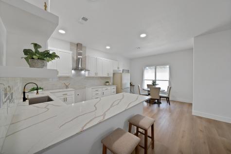 1130 E Hattie Street Fort Worth TX 76104
