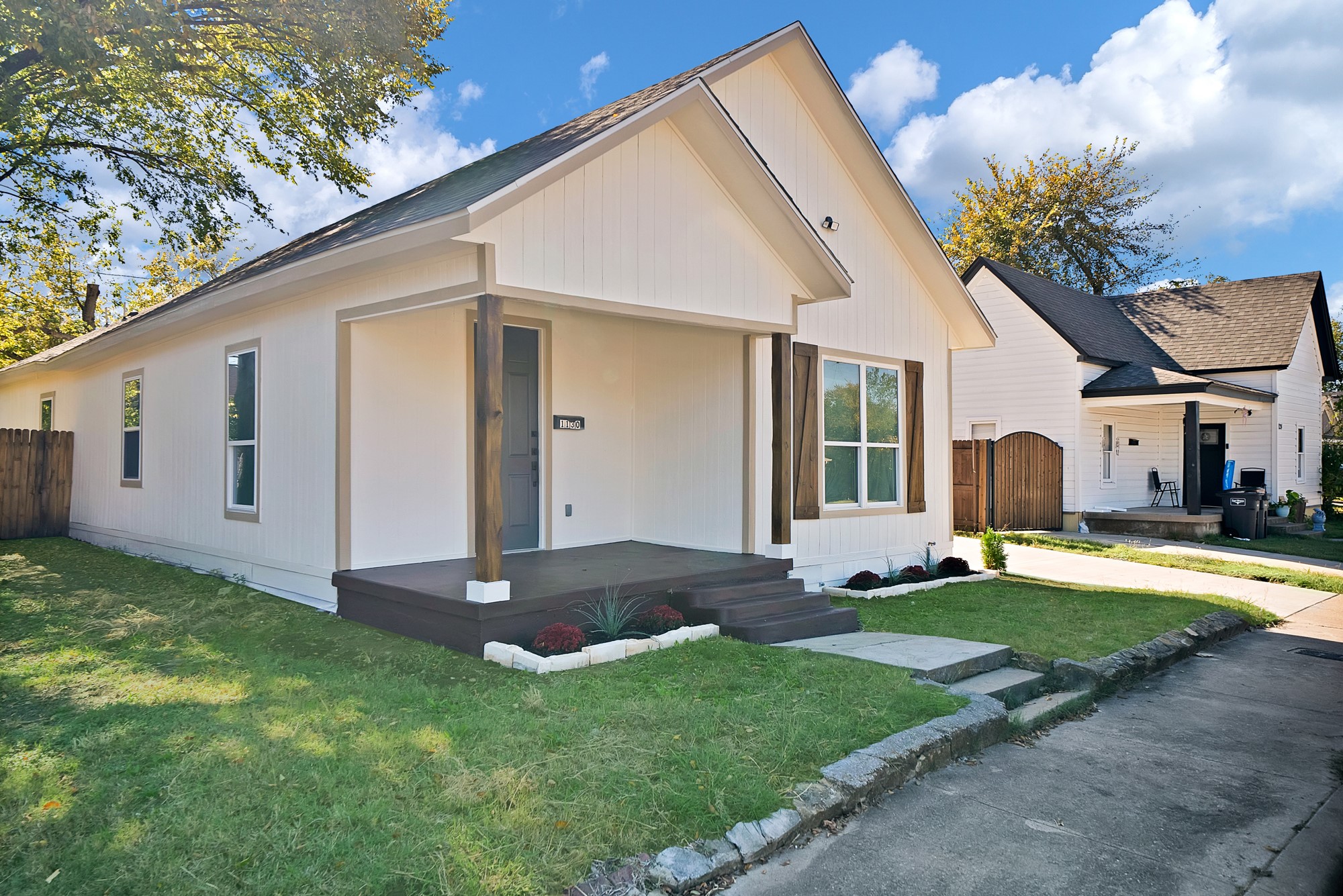 1130 E Hattie Street Fort Worth TX 76104