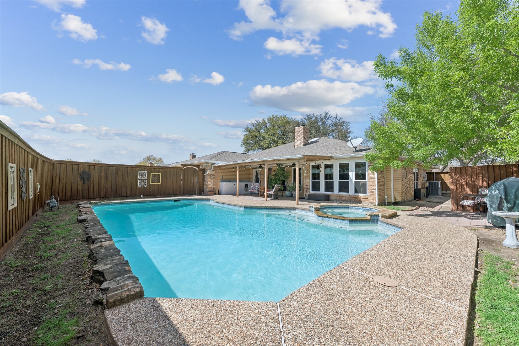 2716 Landershire Lane Plano TX 75023