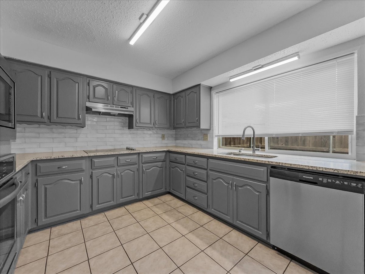 1908 Clemson Drive Richardson TX 75081
