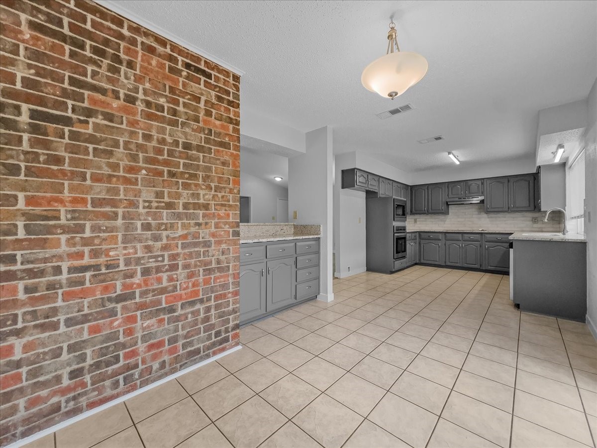 1908 Clemson Drive Richardson TX 75081