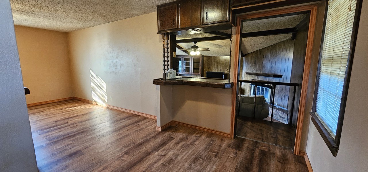 1061 E Walnut Street Hillsboro TX 76645