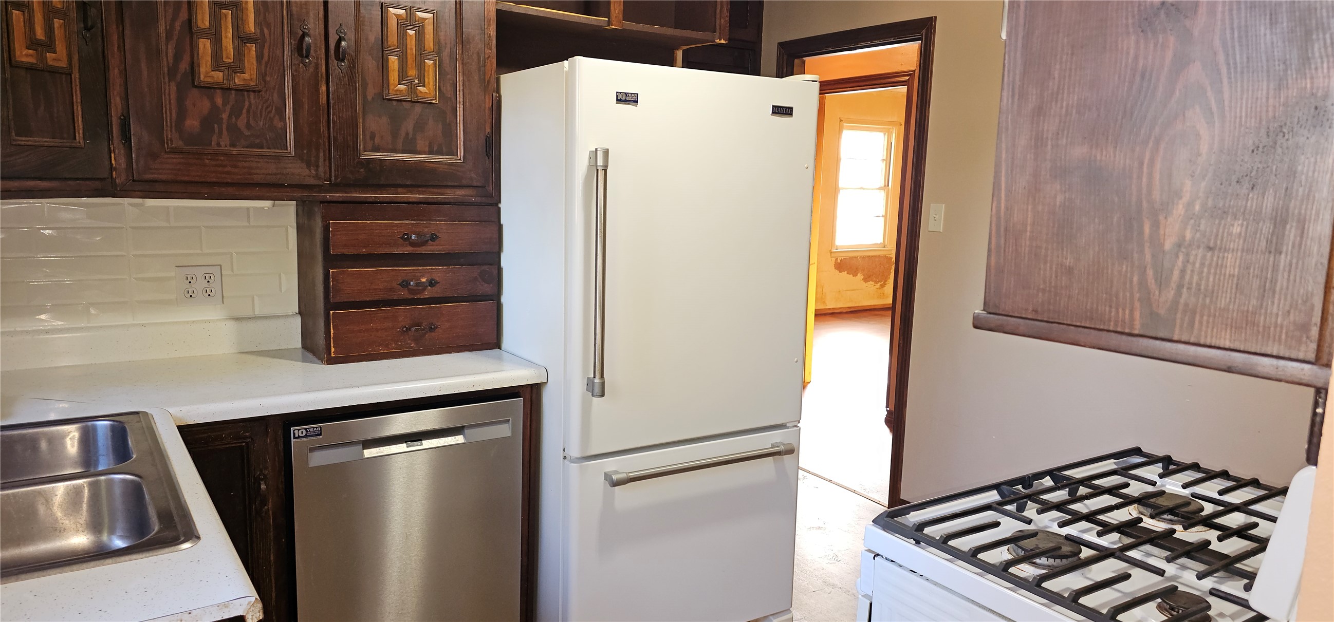 1061 E Walnut Street Hillsboro TX 76645