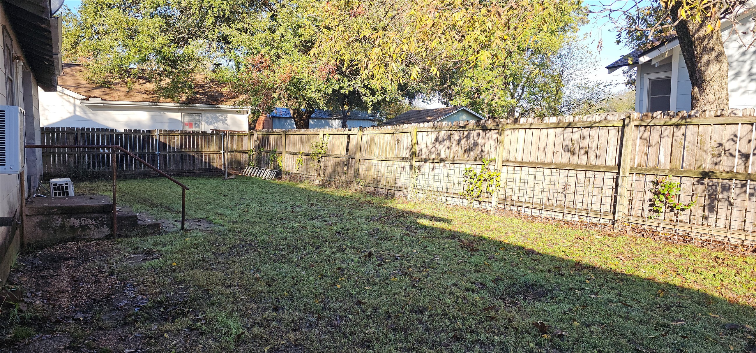 1061 E Walnut Street Hillsboro TX 76645