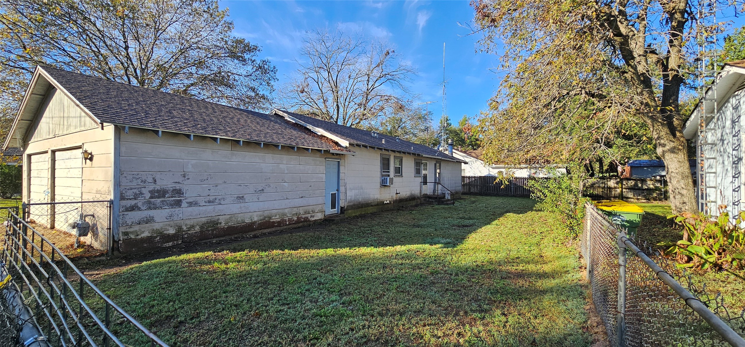 1061 E Walnut Street Hillsboro TX 76645