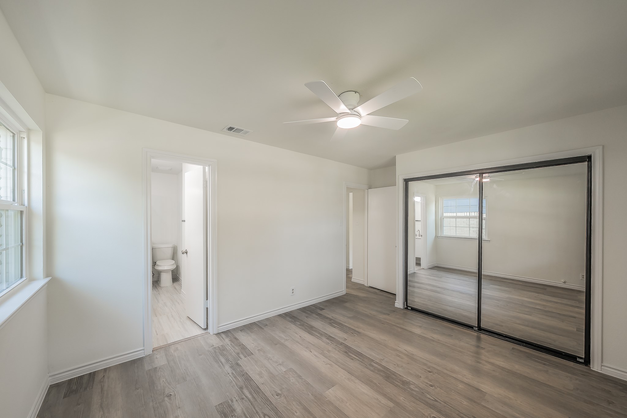 6 Honor Oak Lane Bedford TX 76022