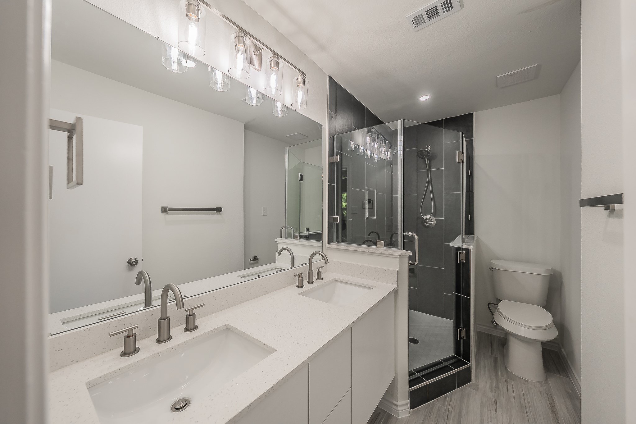 6 Honor Oak Lane Bedford TX 76022