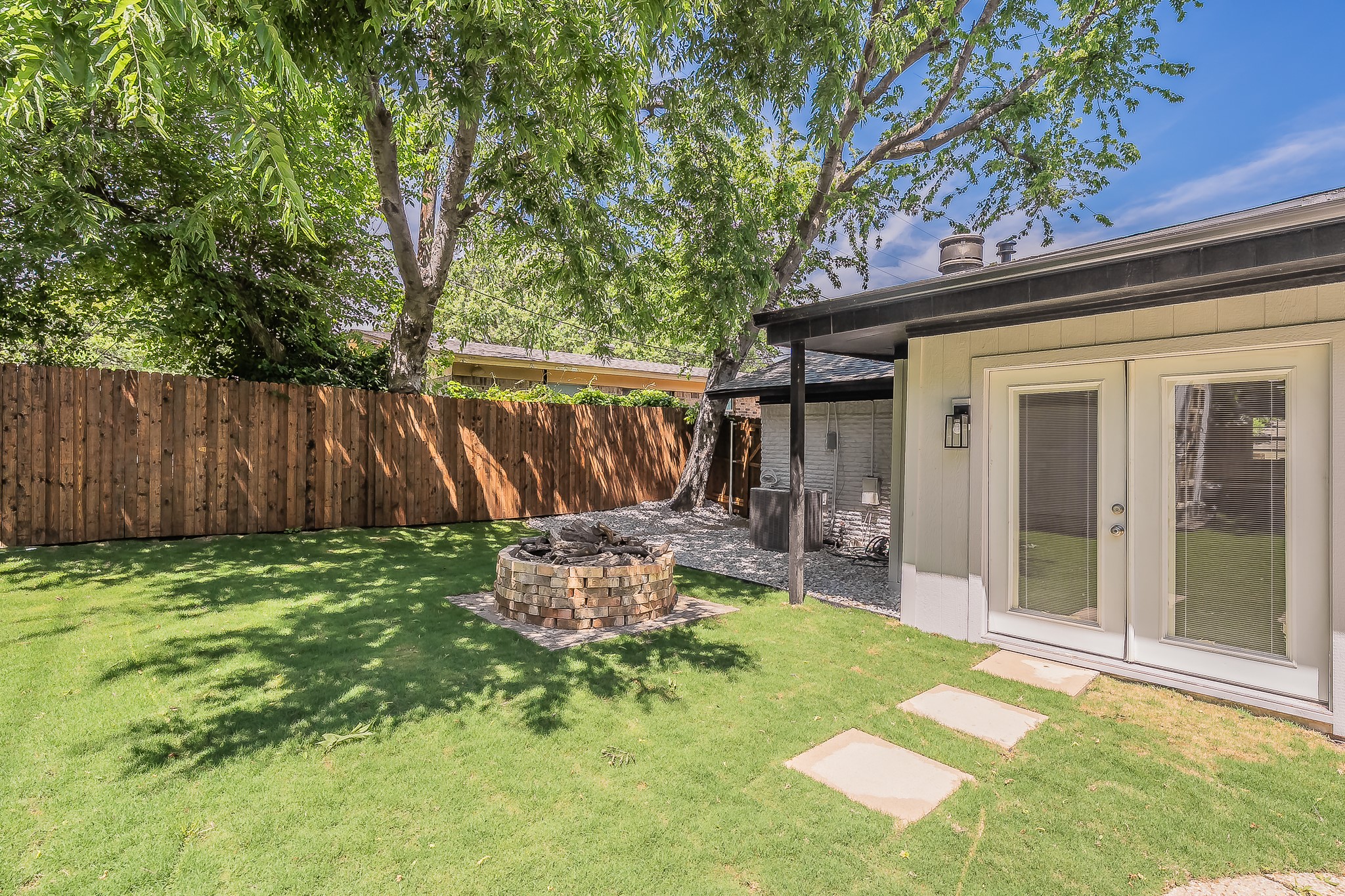6 Honor Oak Lane Bedford TX 76022