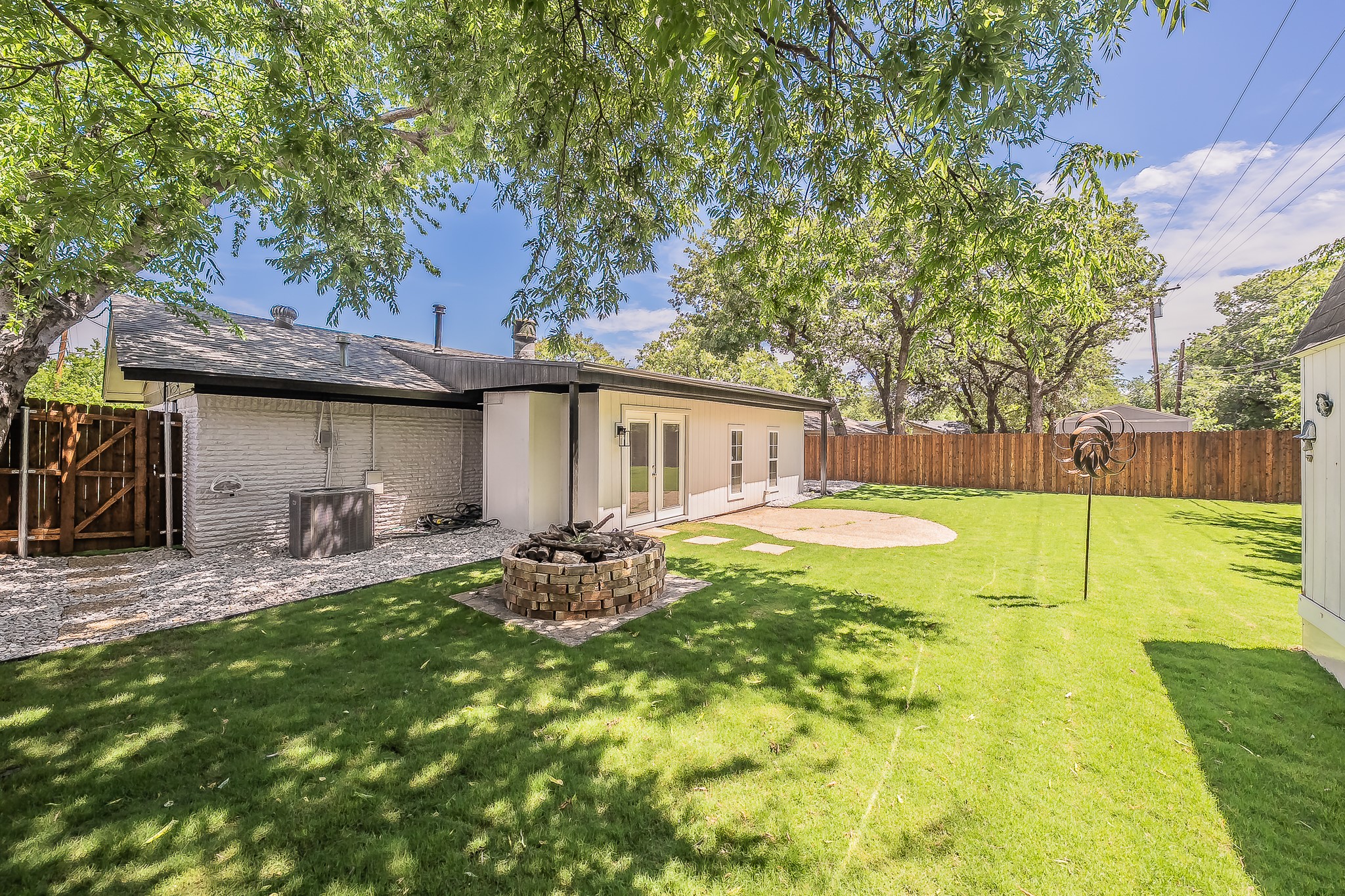 6 Honor Oak Lane Bedford TX 76022