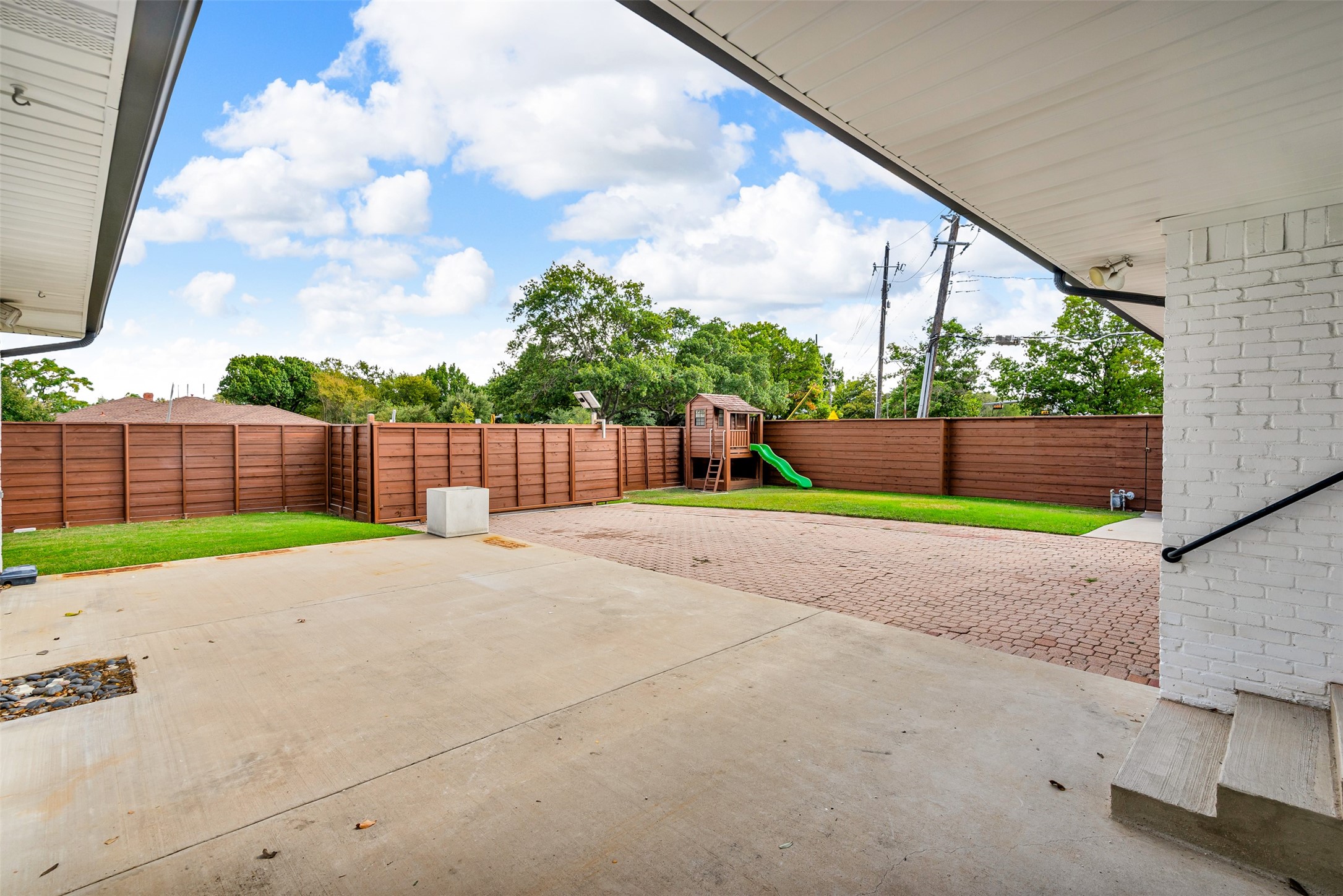 556 Summit Drive Richardson TX 75081