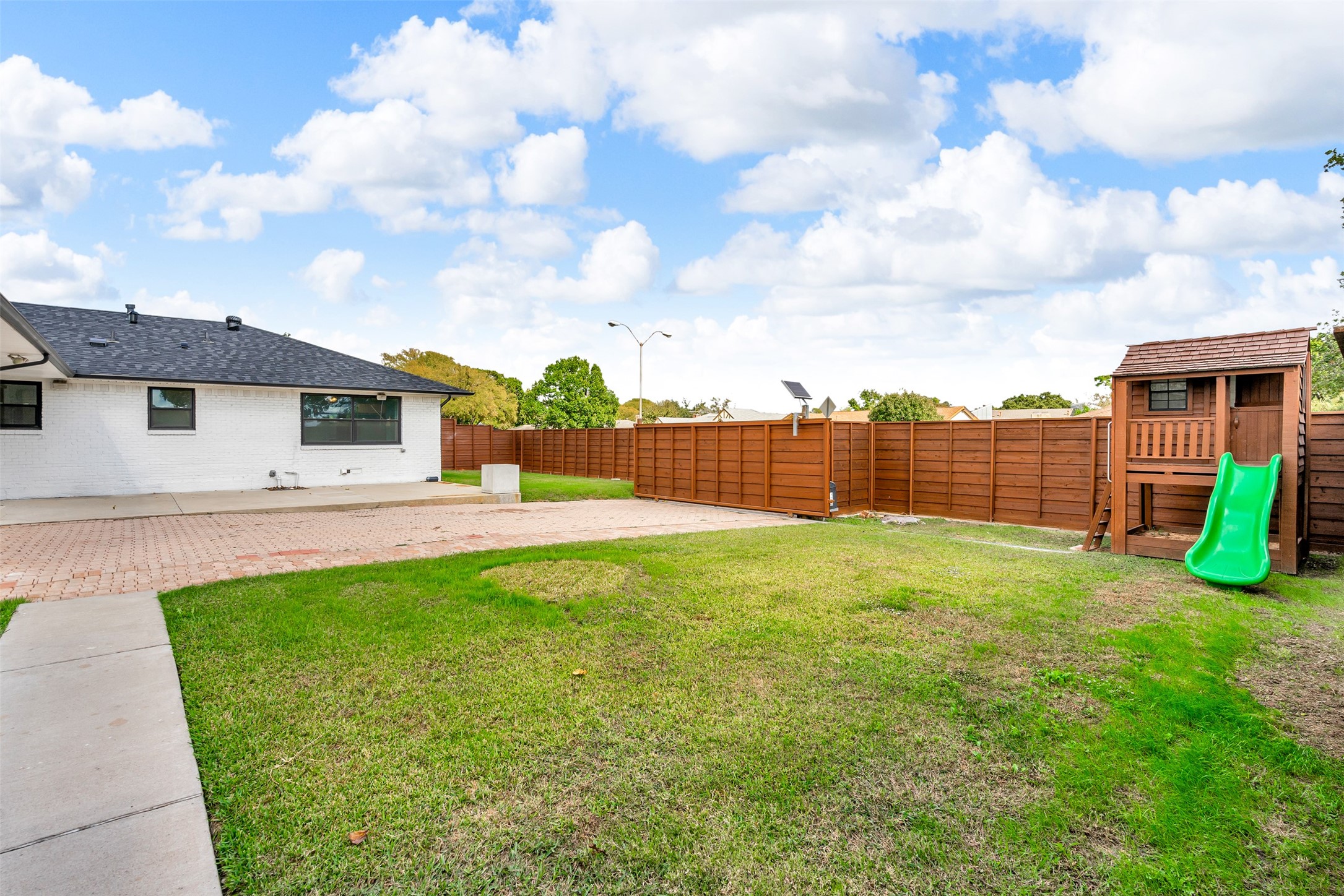 556 Summit Drive Richardson TX 75081