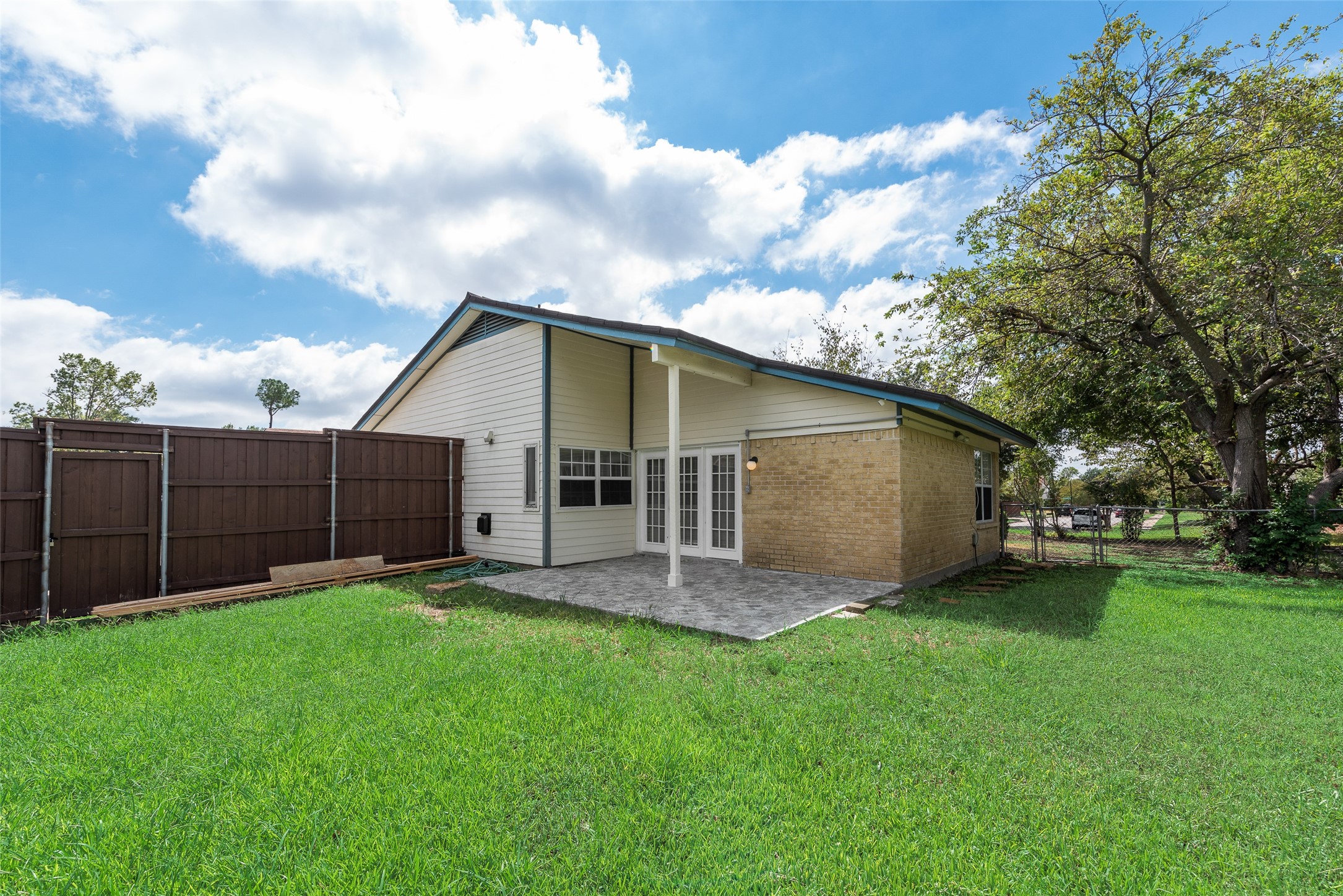 4602 Oakwood Drive Garland TX 75043