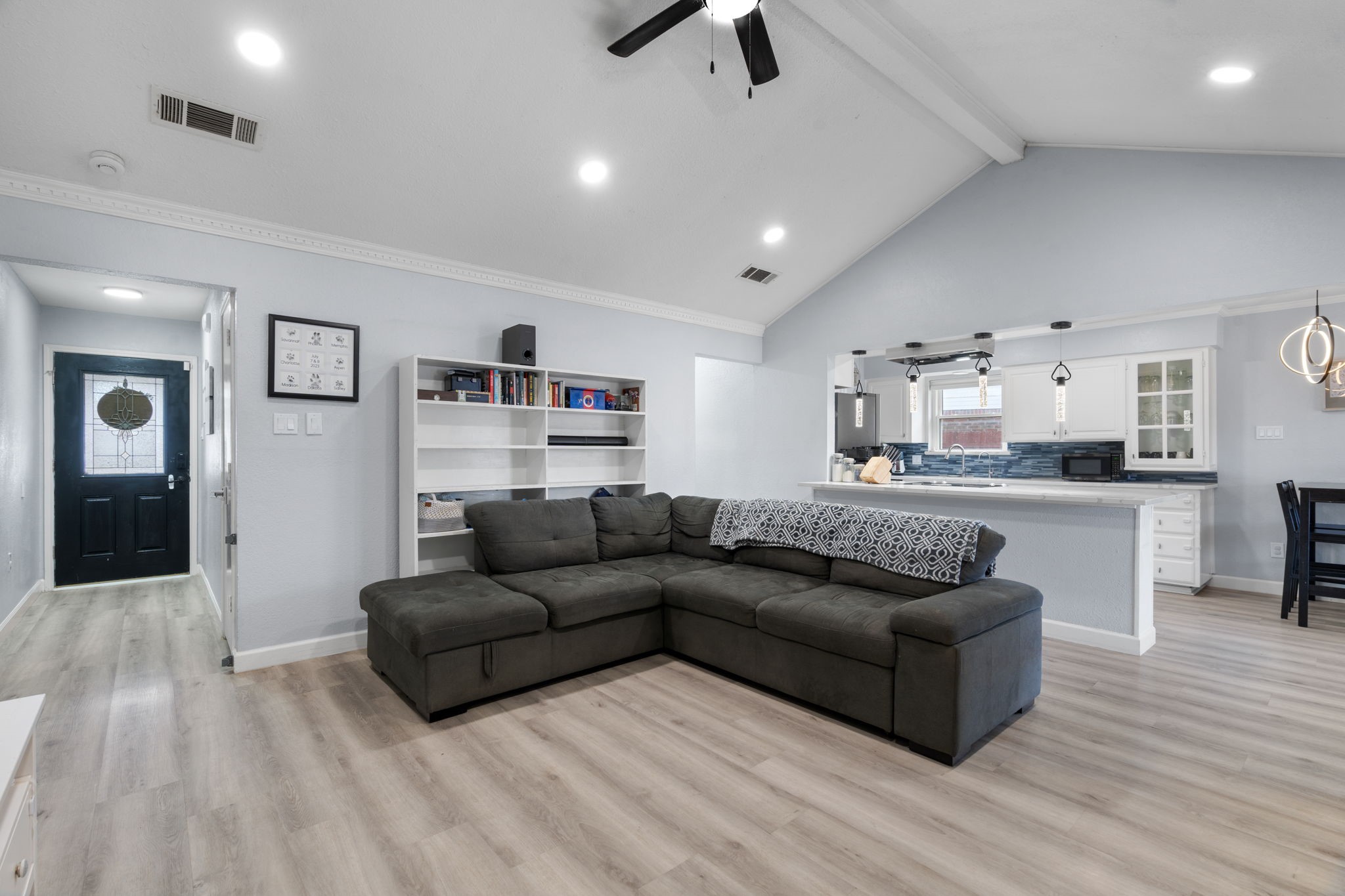 7629 Cedarhill Road Watauga TX 76148