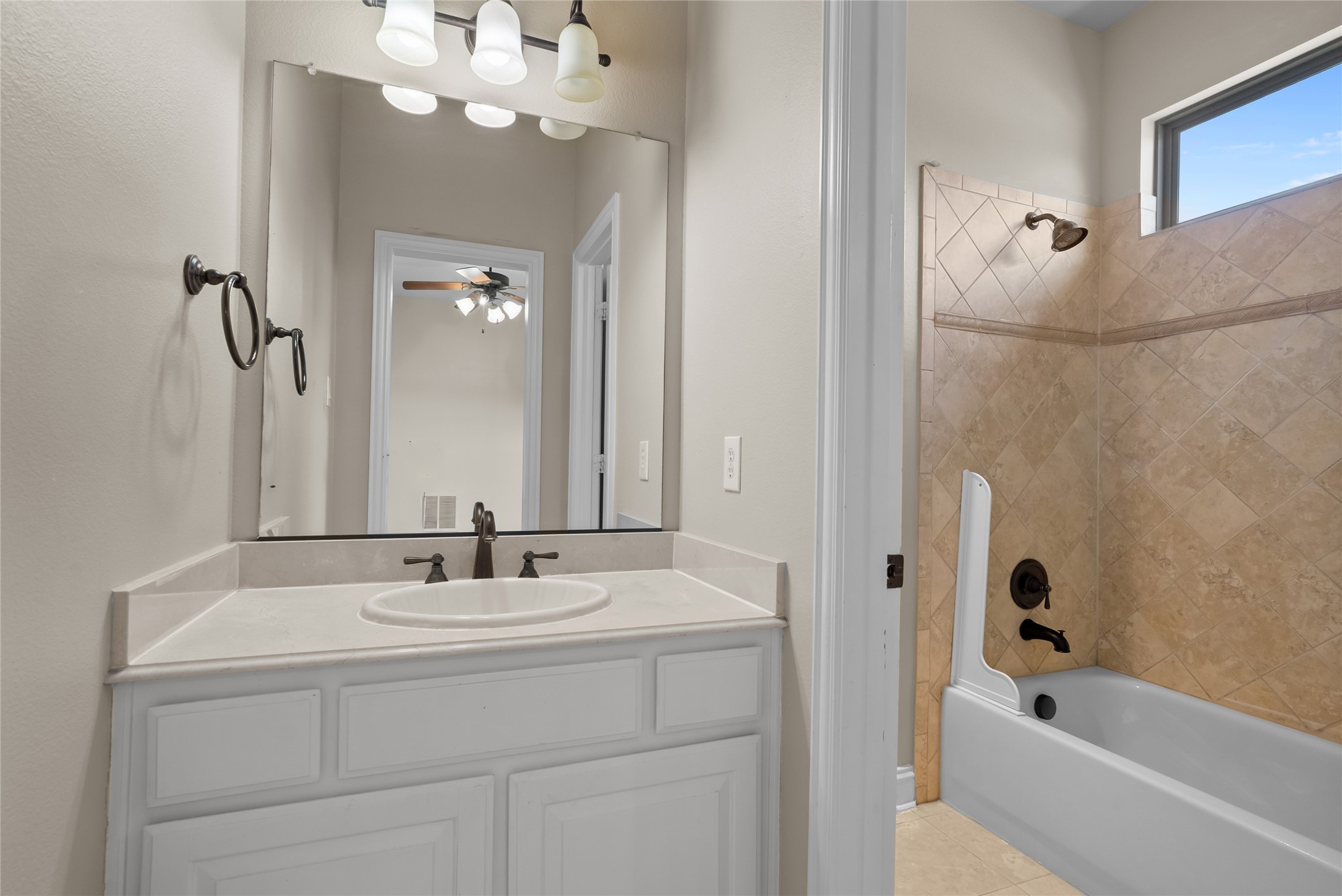 8491 Canyon Crossing Lantana TX 76226
