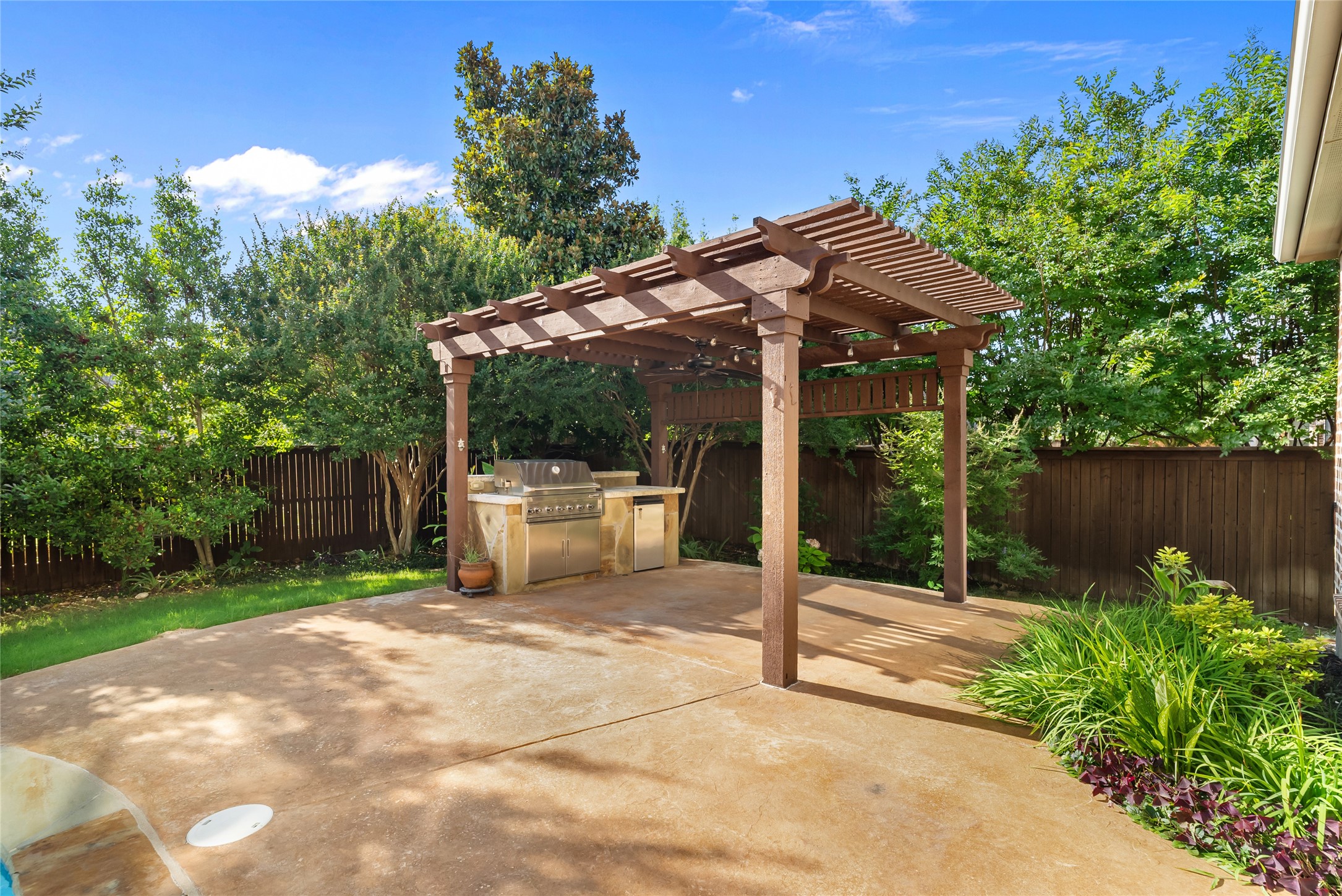 8491 Canyon Crossing Lantana TX 76226