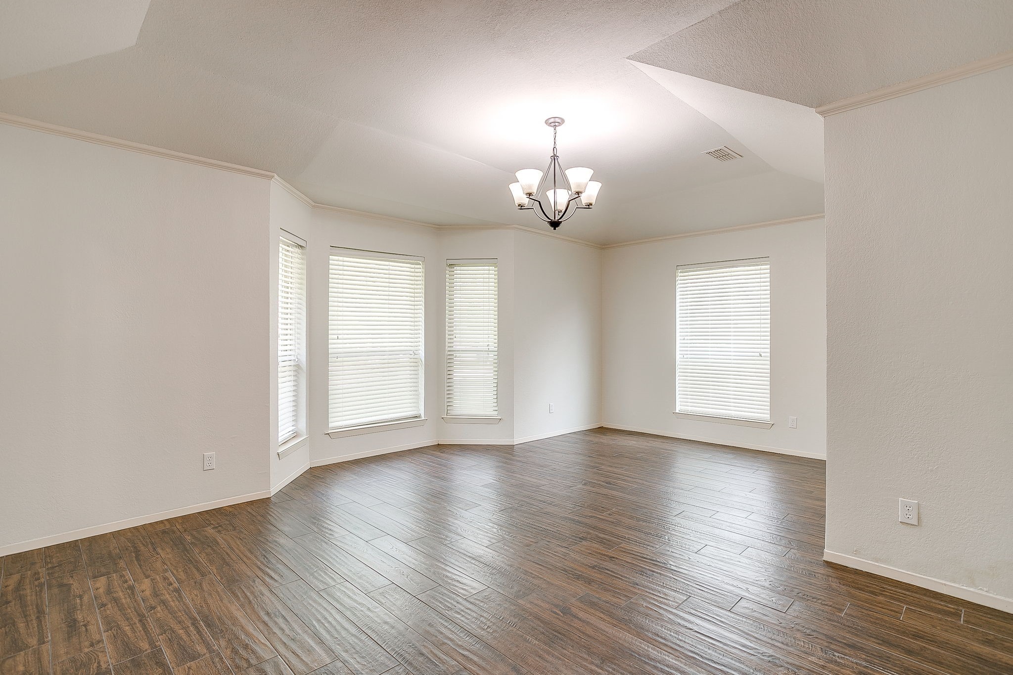 802 Shady Creek Drive Cleburne TX 76033