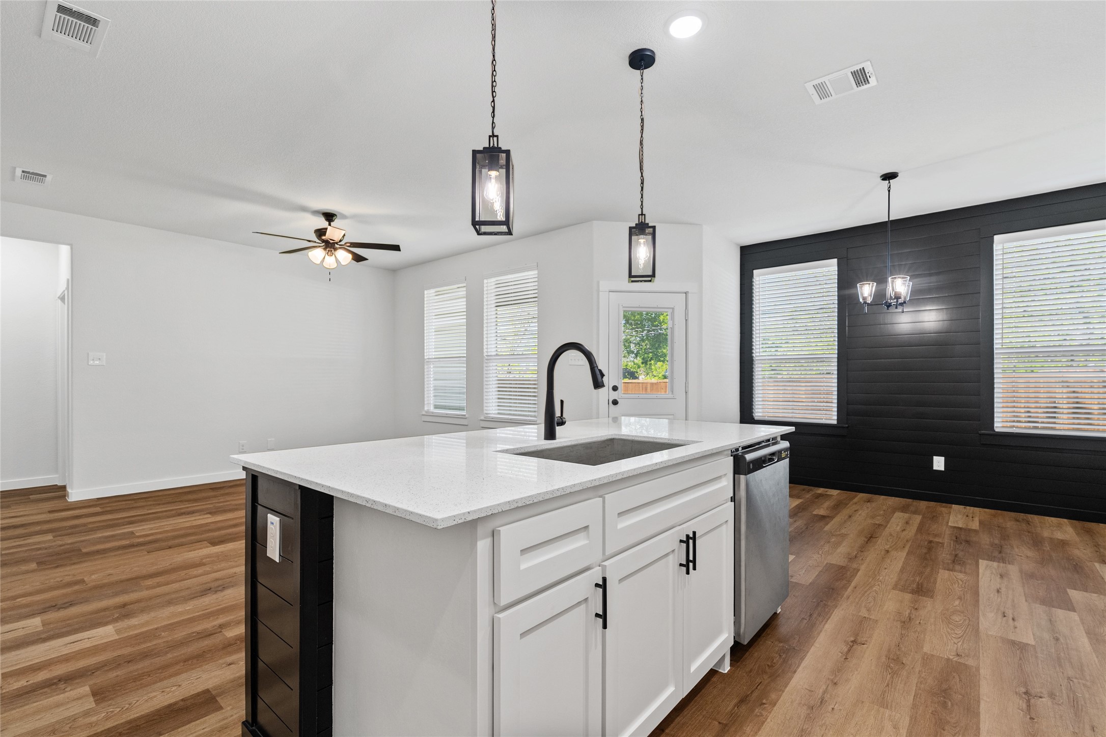 113 N Third Street Celeste TX 75423