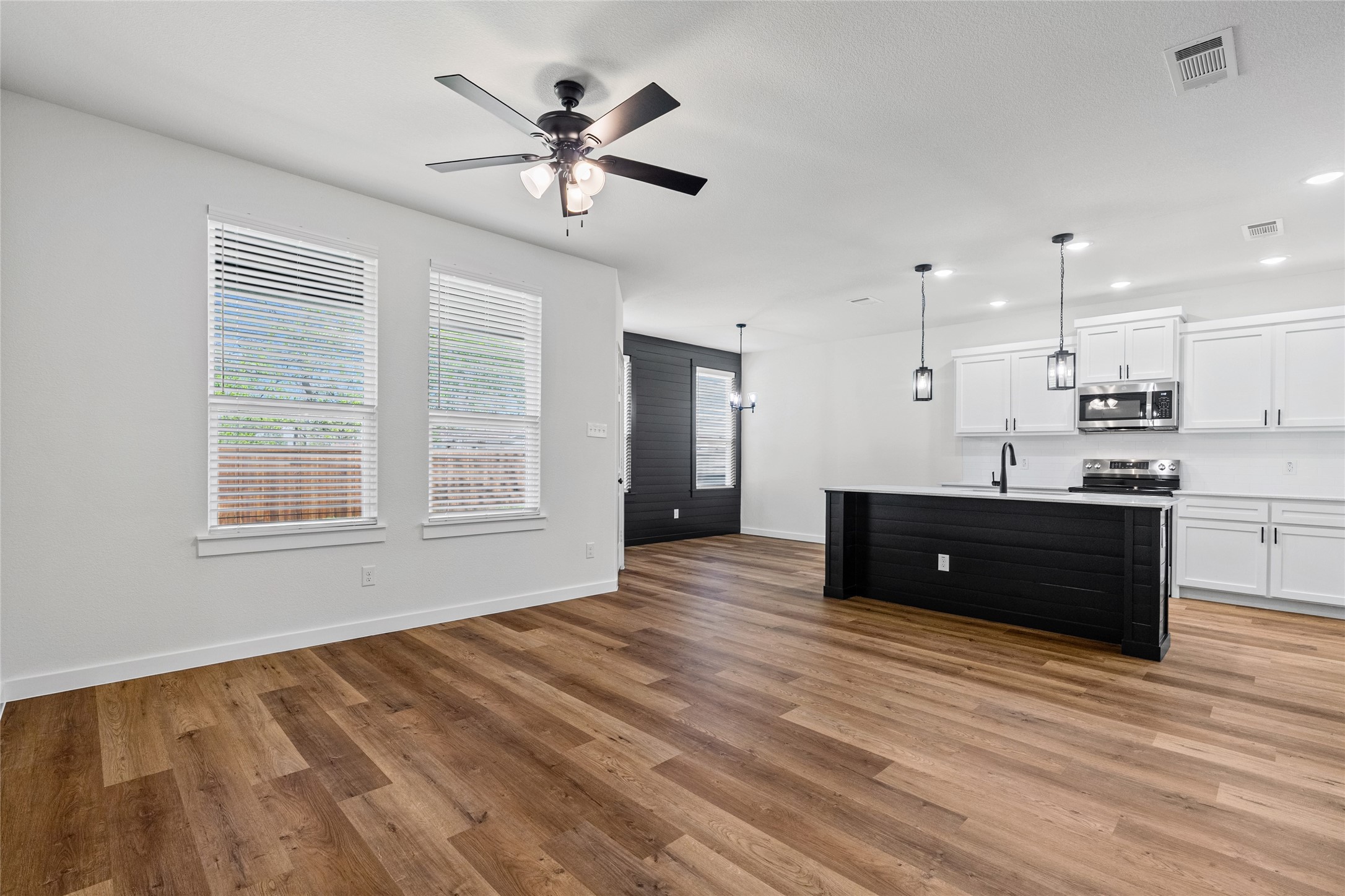 113 N Third Street Celeste TX 75423