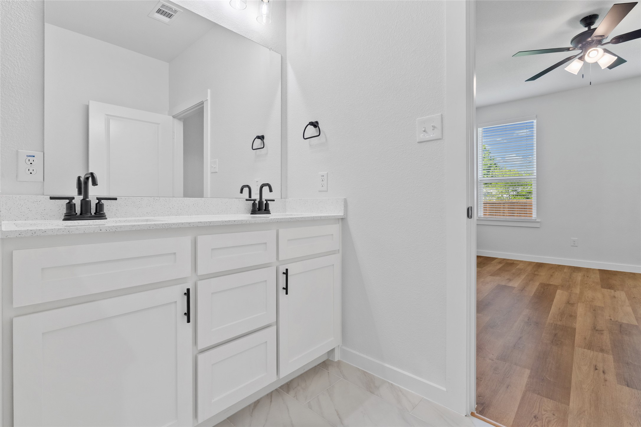 113 N Third Street Celeste TX 75423