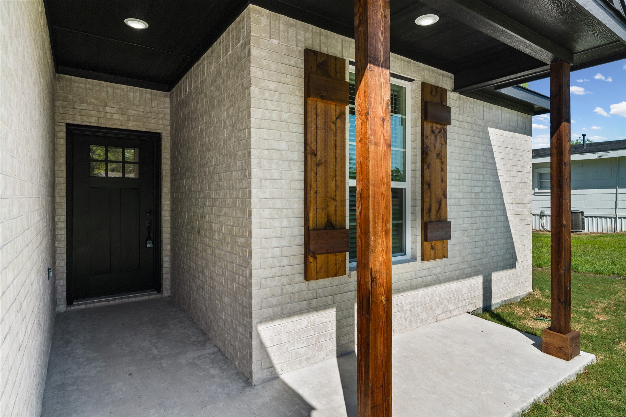 113 N Third Street Celeste TX 75423